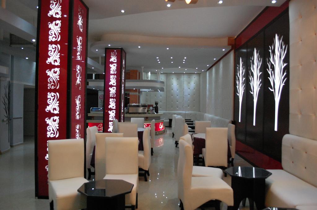 Hotel Salwan Λααγιούν Εξωτερικό φωτογραφία
