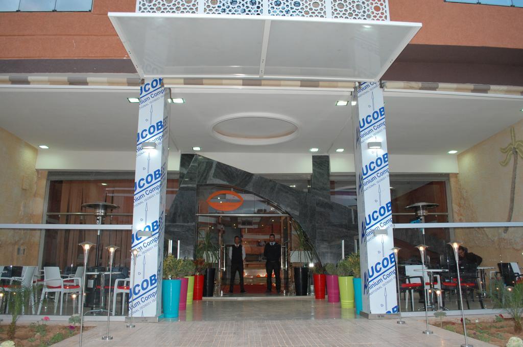 Hotel Salwan Λααγιούν Εξωτερικό φωτογραφία